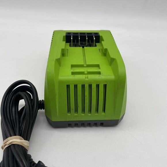 Greenworks 29862 Charger for G-24 24V Lithium Battery Single Port USED - Picture 5 of 7
